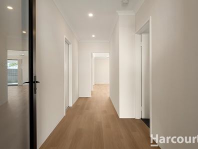 15 Trial Way, Dudley Park WA 6210
