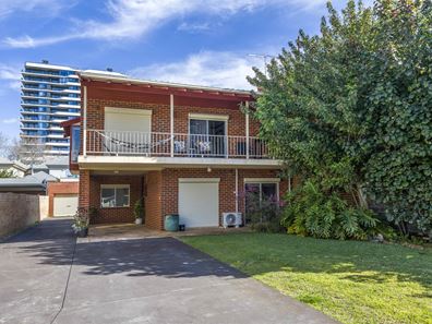 3A RIVERWAY, Applecross WA 6153