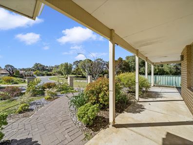 25 Cinque Ports Place, Connolly WA 6027