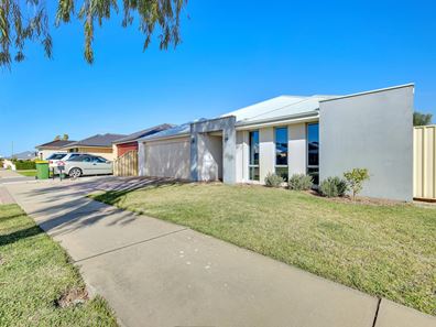 19 Crimson Way, Harrisdale WA 6112