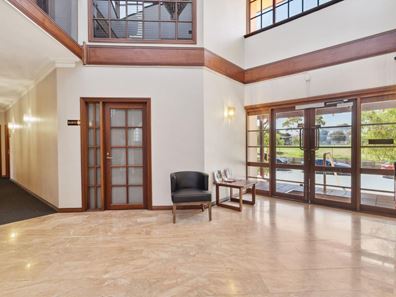 7/10 Johnston , Peppermint Grove WA 6011