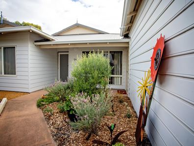 24 Templetonia  Drive, Hopetoun WA 6348