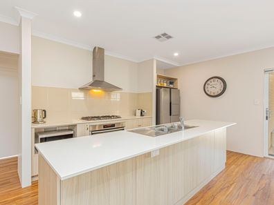 19 Papago Loop, Brabham WA 6055