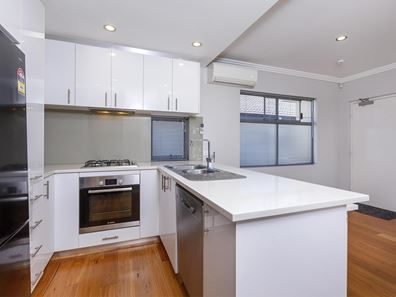 7/212 Kooyong Road, Rivervale WA 6103