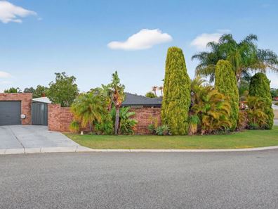 15 Avila Way, Alexander Heights WA 6064