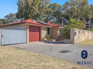 13 Regina Road, Kelmscott WA 6111