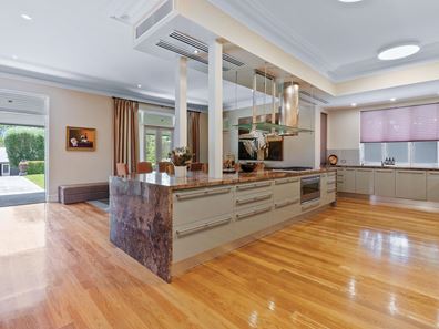35 Irvine Street, Peppermint Grove WA 6011