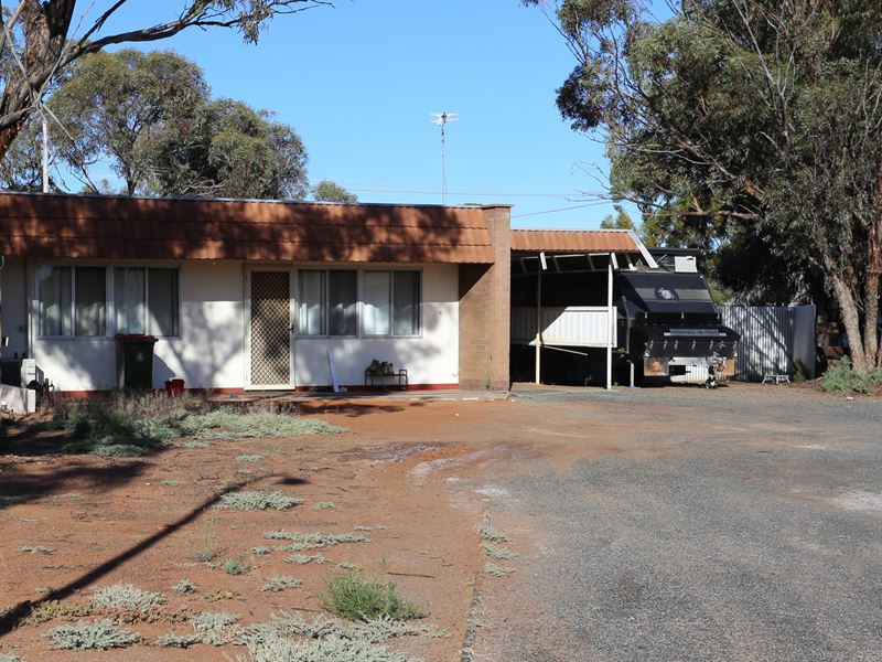20B Hopbush Crt, Kambalda West