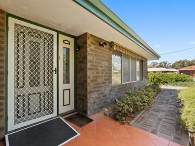 7 Nowranie Place, Hillman WA 6168