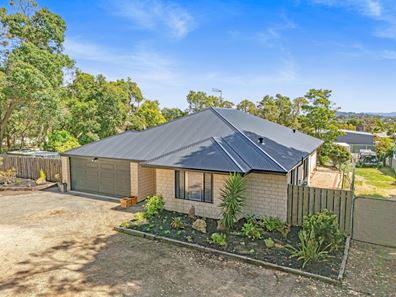70 Mckail Street, Orana WA 6330