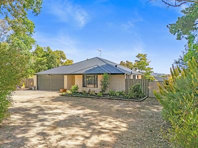 70 Mckail Street, Orana WA 6330