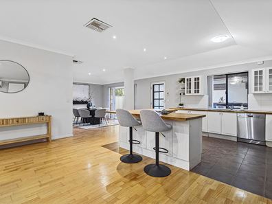 27 Birralee Loop, Innaloo WA 6018