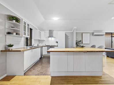 27 Birralee Loop, Innaloo WA 6018