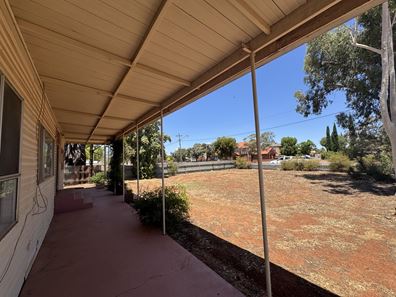 257 Burt Street, Victory Heights WA 6432