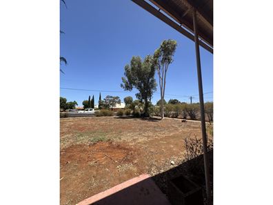 257 Burt Street, Victory Heights WA 6432