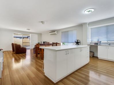 18 Padbury Road, Pinjarra WA 6208