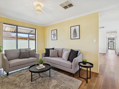 2 Regency Ramble, Wattle Grove WA 6107