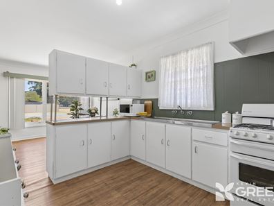 21 Teague Street, Pinjarra WA 6208