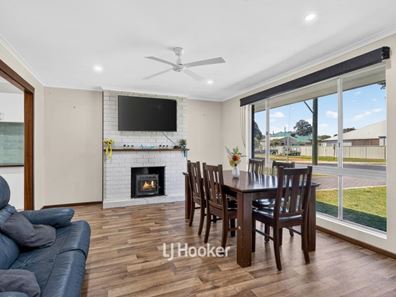 10 Mitchell Way, Dardanup WA 6236