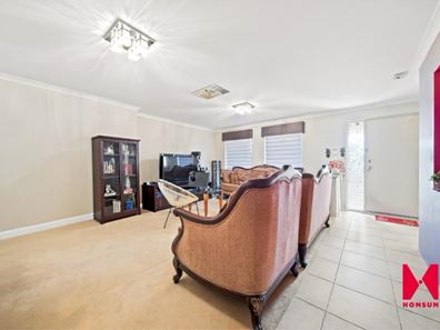16 Aviemore Green, Canning Vale WA 6155