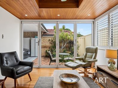 2/47 Comer Street, Como WA 6152