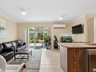 4/31 Astley Street, Gosnells WA 6110