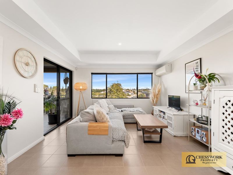 4/4 Burnley Way, Butler