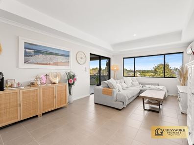 4/4 Burnley Way, Butler WA 6036