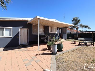17 Olympic Avenue, Cunderdin WA 6407