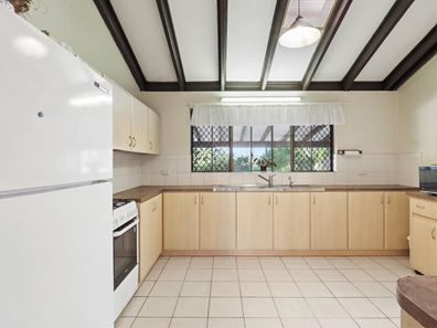 6 Hannaby Street, Dianella WA 6059
