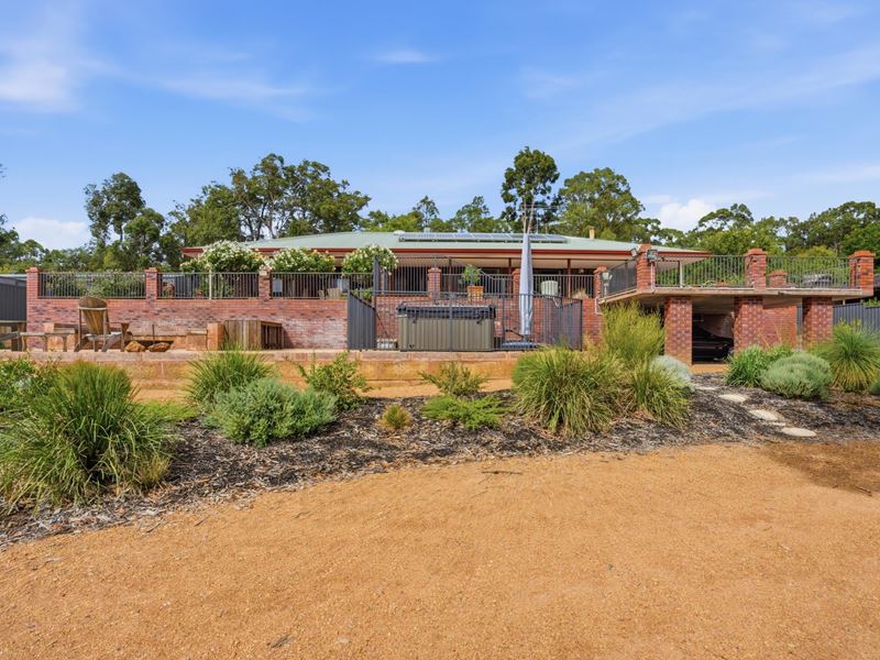 35 Carlisle Road, Kalamunda