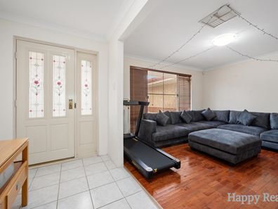 2/2 Planetree Pass, Canning Vale WA 6155