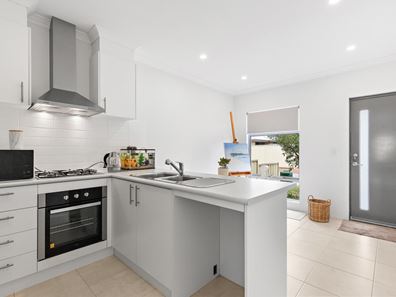 5 Yarran Street, Armadale WA 6112