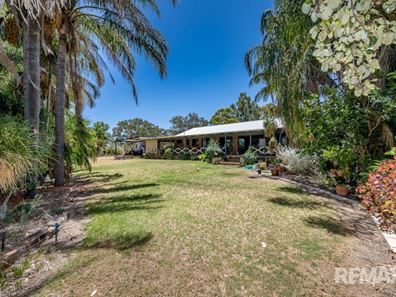 20 Fairway Court, Woodridge WA 6041