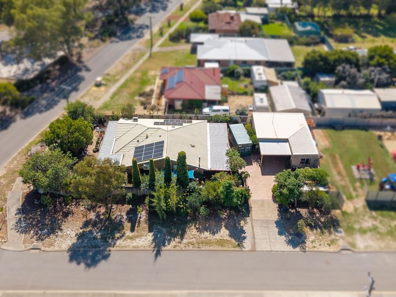 26 Railway Avenue, North Dandalup