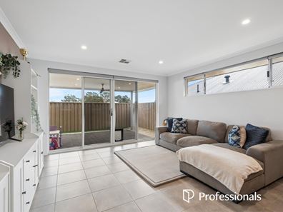 10 Anther Approach, Forrestfield WA 6058