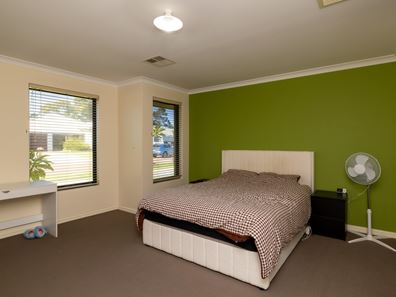 10 Rubery Way, Byford WA 6122