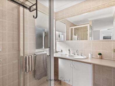 Room/1  4 Suttor Drive, Success WA 6164