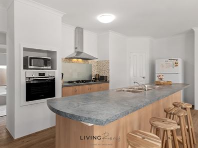 Room/1  4 Suttor Drive, Success WA 6164