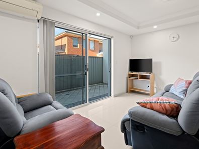 4/14 Stanton Road, Redcliffe WA 6104