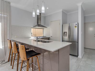 11 Melksham Way, Butler WA 6036