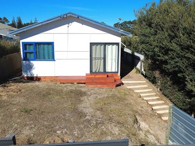 2 Daphne Street, Castletown WA 6450