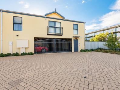 6/10 Fletcher Street, Cannington WA 6107