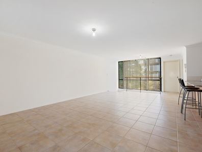 6/10 Fletcher Street, Cannington WA 6107