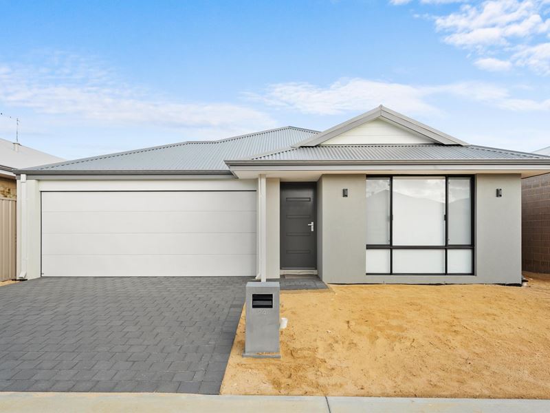 24 Sunglow Street, Karnup