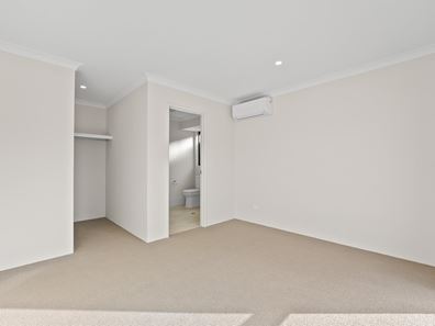 24 Sunglow Street, Karnup WA 6176