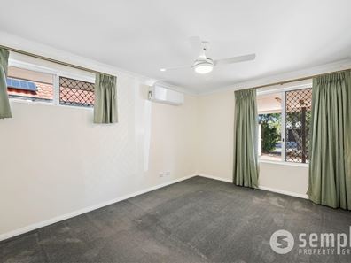 6 Manuel Close, Hamilton Hill WA 6163