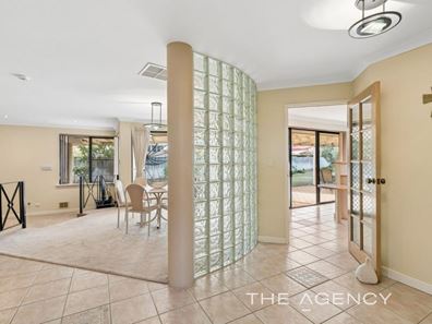 9 Hermitage Place, Hillarys WA 6025