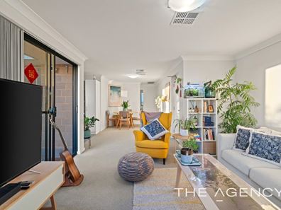 24/18 Whitlock Road, Queens Park WA 6107