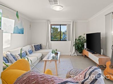 24/18 Whitlock Road, Queens Park WA 6107